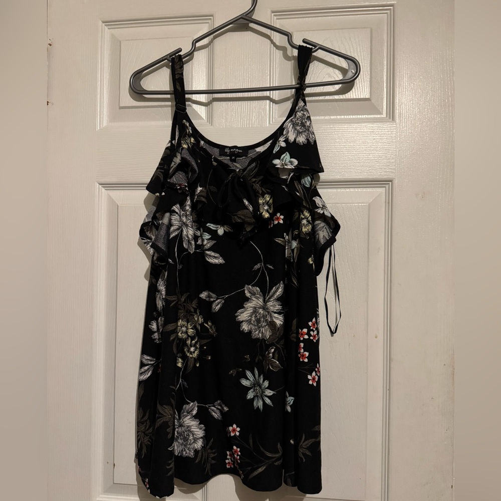 Chic Black Floral Camisole